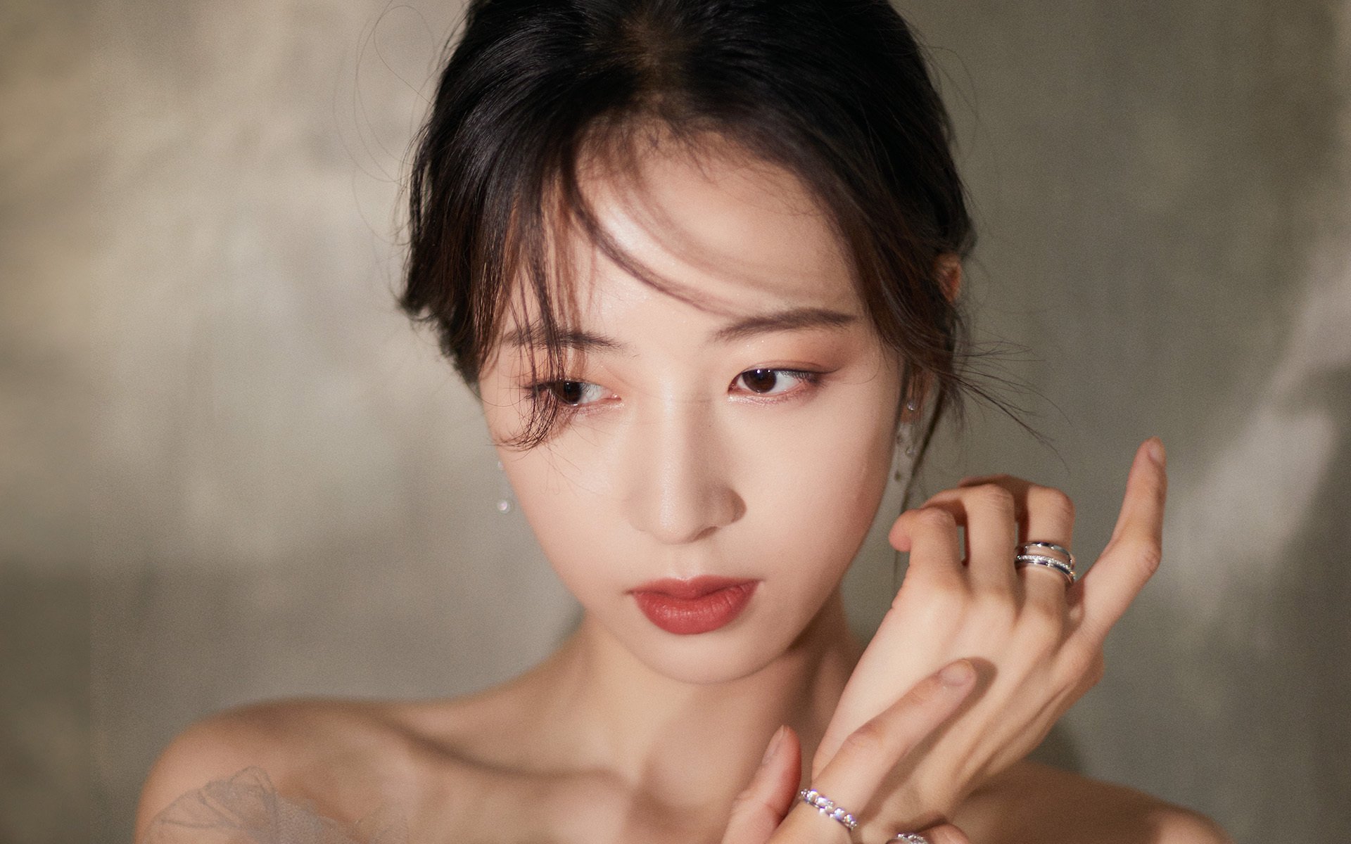 国足阵地战与快攻效率比较，足球阵地战的战术有哪些