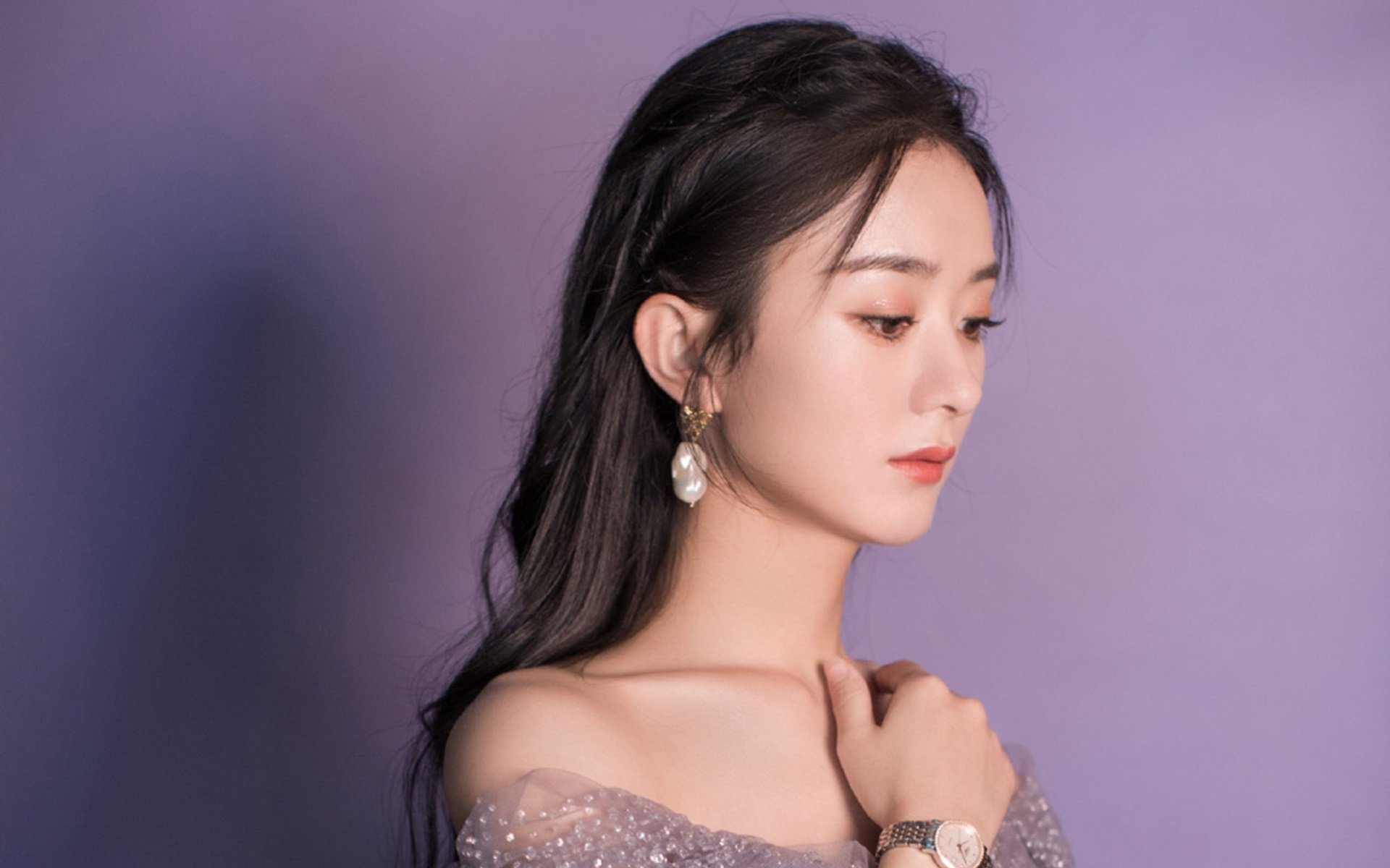 体育新闻中心关注运动产业链上下游发展趋势，体育产业链上中下游划分